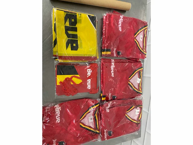 Partij promotie materiaal red devils (5x) - afbeelding 2 van  6