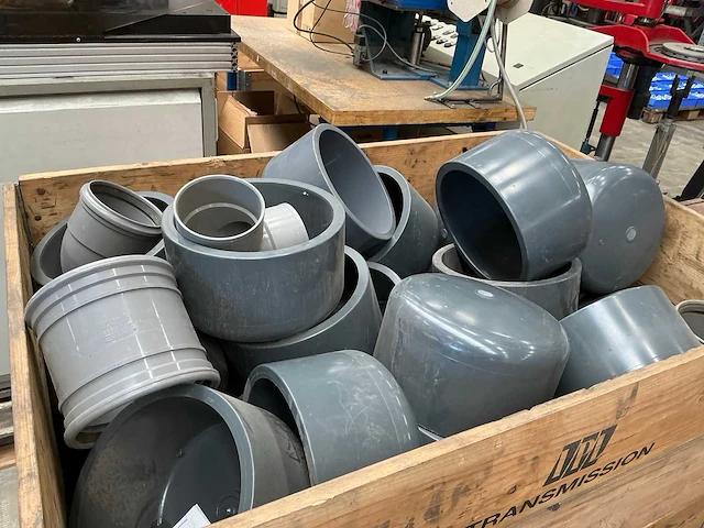 Partij pvc afsluiters en moffen - afbeelding 2 van  3