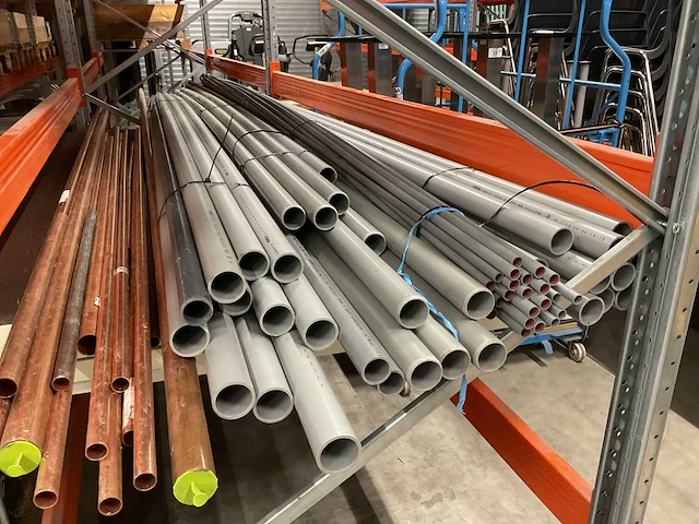 Partij pvc buizen - afbeelding 1 van  4