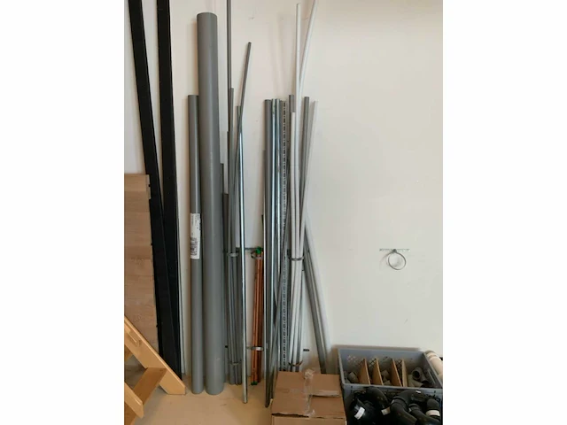 Partij pvc, cv installatiebuizen en elektrabuizen - afbeelding 14 van  15