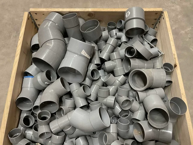 Partij pvc hulpstukken - afbeelding 3 van  3