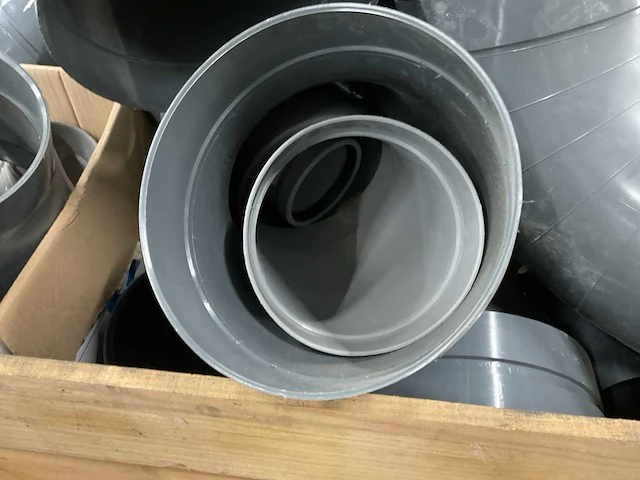 Partij pvc hulpstukken - afbeelding 7 van  7