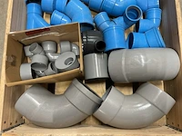 Partij pvc hulpstukken - afbeelding 2 van  6