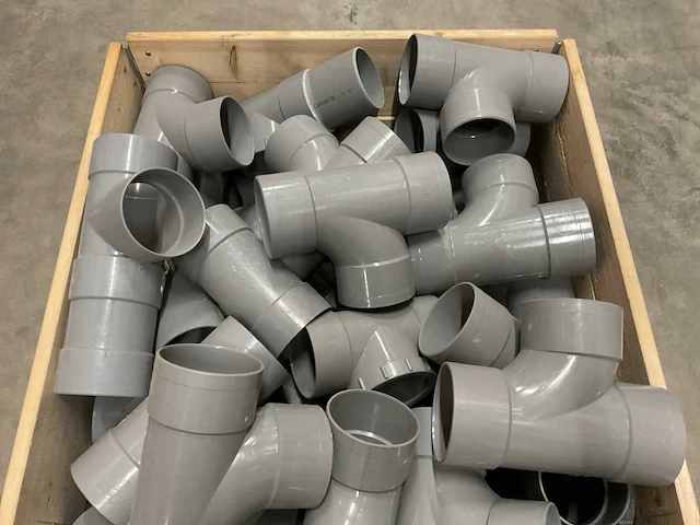 Partij pvc hulpstukken - afbeelding 3 van  3
