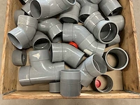 Partij pvc hulpstukken - afbeelding 2 van  3