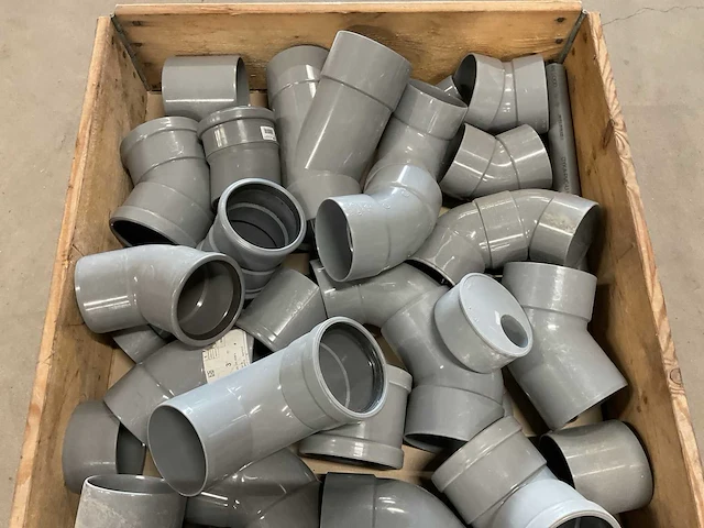 Partij pvc hulpstukken - afbeelding 3 van  3