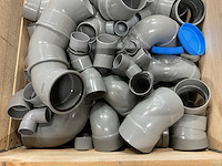 Partij pvc hulpstukken - afbeelding 2 van  3