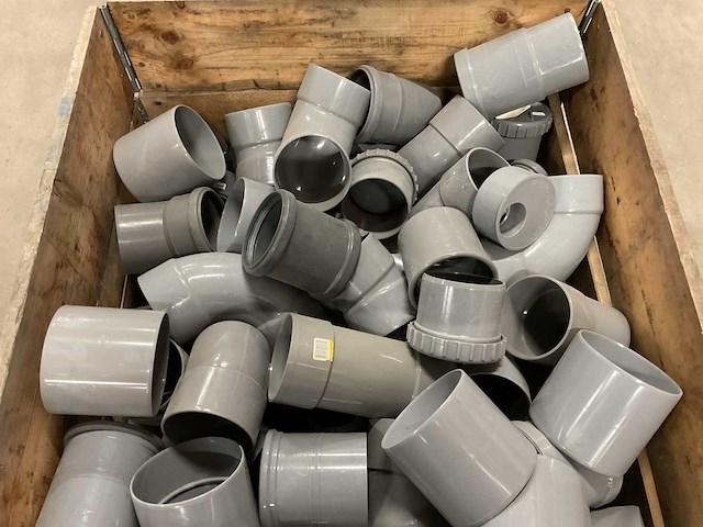 Partij pvc hulpstukken - afbeelding 3 van  3