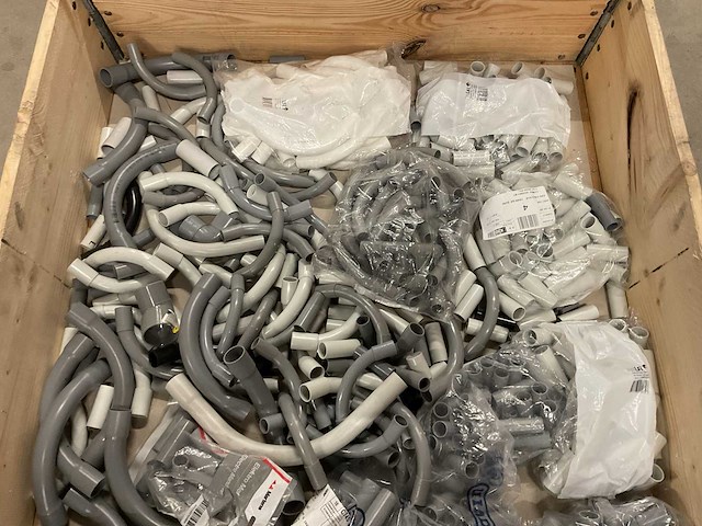 Partij pvc hulpstukken - afbeelding 3 van  3