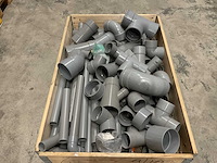 Partij pvc hulpstukken