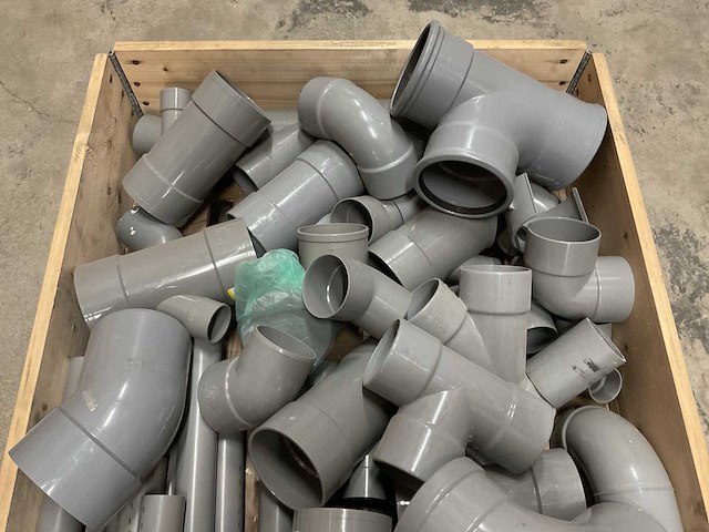 Partij pvc hulpstukken - afbeelding 3 van  3