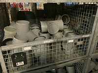 Partij pvc koppelingen - afbeelding 1 van  3