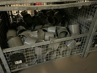 Partij pvc koppelingen - afbeelding 1 van  3