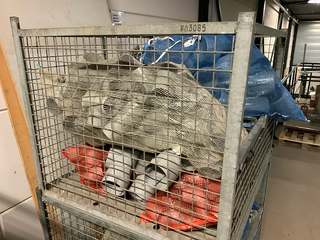 Partij pvc koppelingen - afbeelding 2 van  3