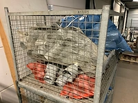 Partij pvc koppelingen - afbeelding 2 van  3