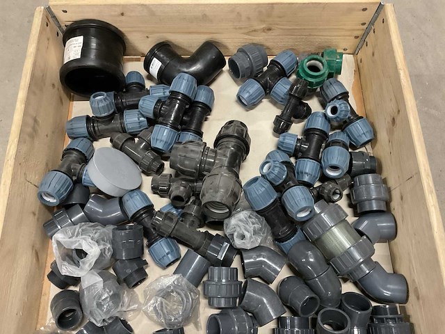 Partij pvc-u en pp hulpstukken - afbeelding 3 van  3
