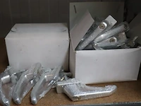 Partij raamhendels met slot en sleutel - 28 stuks - afbeelding 1 van  4
