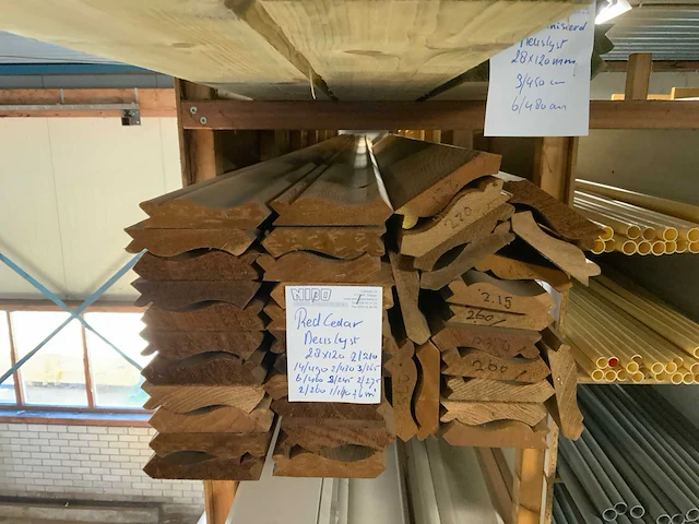 Partij red cedar neuslijst - afbeelding 3 van  3
