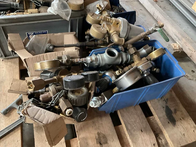 Partij reduceer- en mengventielen - afbeelding 3 van  5