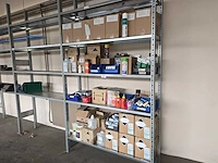 Partij reinigings & smeermiddelen - afbeelding 1 van  8