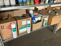 Partij reinigings & smeermiddelen - afbeelding 8 van  8