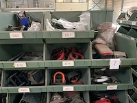 Partij remkrachtverdelers, luchtleidingen en luchtkoppelingen - afbeelding 17 van  33