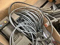 Partij reserveonderdelen voor machines - afbeelding 3 van  9