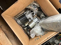 Partij reserveonderdelen voor machines - afbeelding 5 van  13