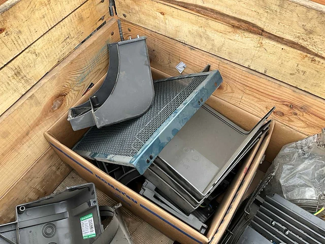 Partij reserveonderdelen voor machines - afbeelding 6 van  13
