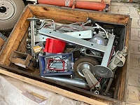 Partij reserveonderdelen voor machines - afbeelding 8 van  12