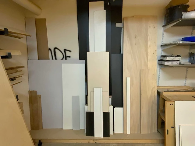 Partij restmateriaal hout - afbeelding 1 van  7