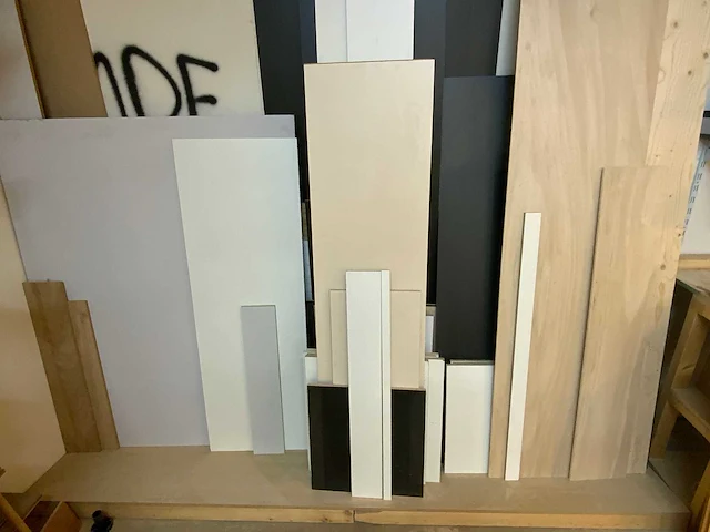 Partij restmateriaal hout - afbeelding 2 van  7