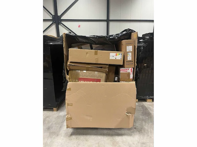 Partij retourgoederen - pc / monitors - 645 items - afbeelding 2 van  3