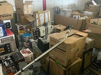 Partij retourgoederen (21 pallets, o.a. televisies en huishoudelijke apparaten) - afbeelding 3 van  35