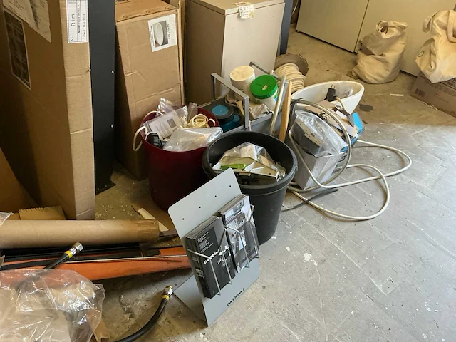 Partij retourgoederen (sanitair/keukenonderdelen) - afbeelding 22 van  27