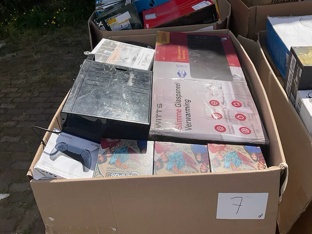 Partij retourgoederen - afbeelding 28 van  62