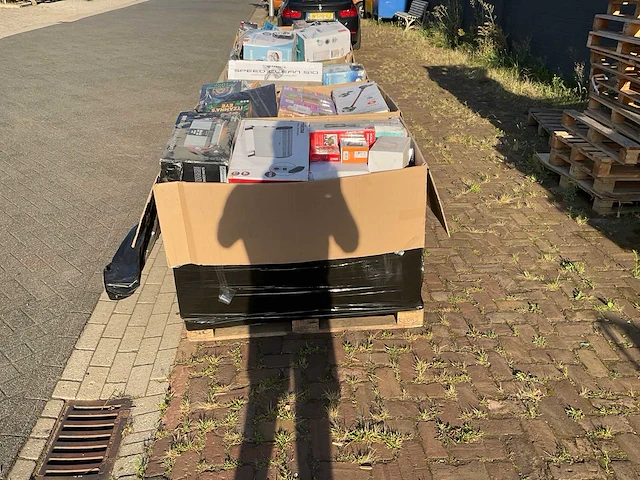 Partij retourgoederen - afbeelding 12 van  46
