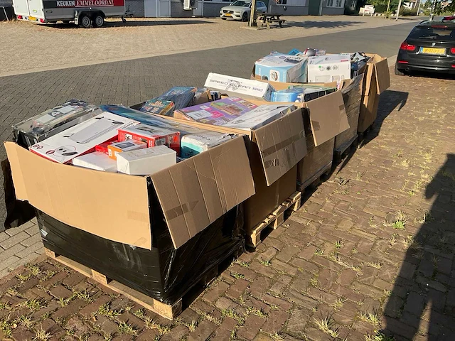 Partij retourgoederen - afbeelding 23 van  46