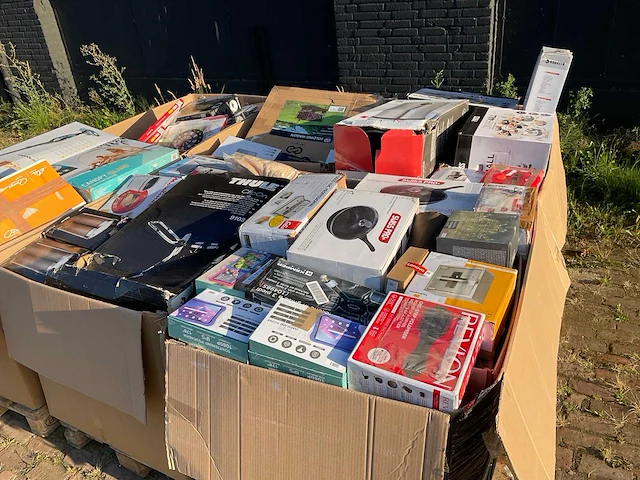 Partij retourgoederen - afbeelding 1 van  54