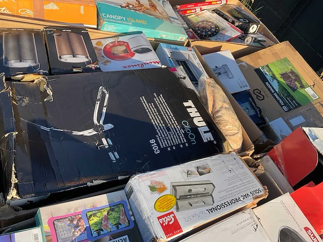 Partij retourgoederen - afbeelding 13 van  54