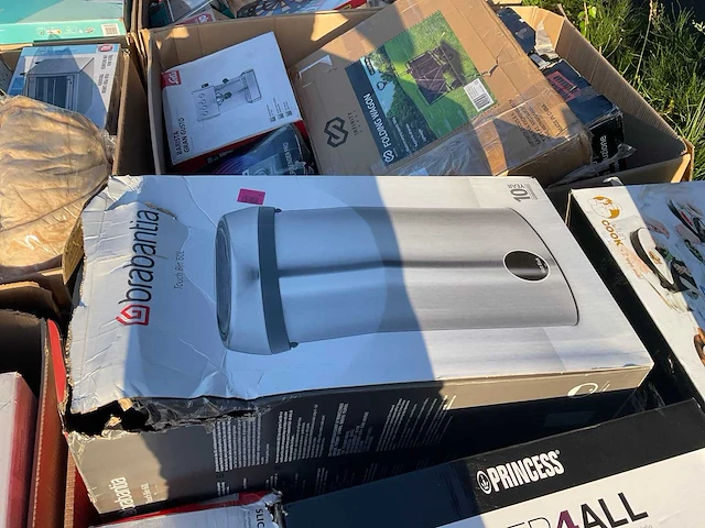 Partij retourgoederen - afbeelding 50 van  54