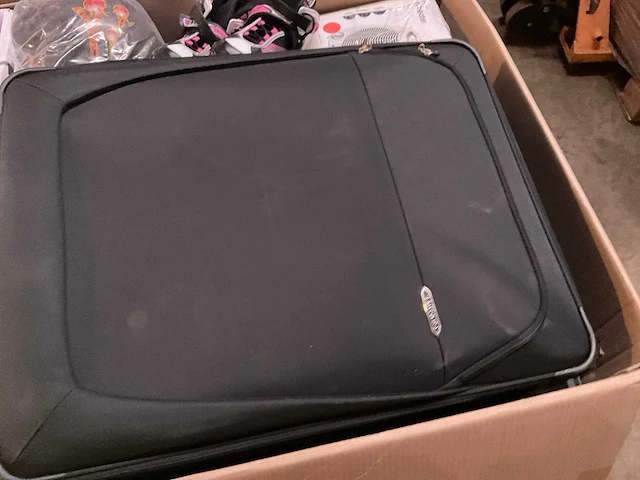 Partij retourgoederen - afbeelding 10 van  31