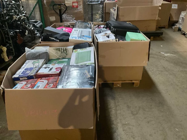 Partij retourgoederen - afbeelding 12 van  31