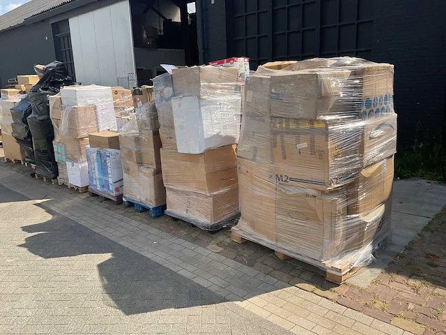 Partij retourgoederen - afbeelding 1 van  22