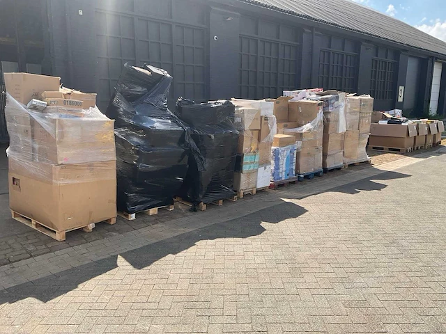 Partij retourgoederen - afbeelding 16 van  22