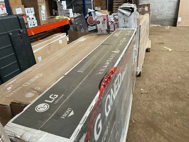 Partij retourgoederen - afbeelding 23 van  23