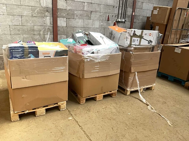 Partij retourgoederen - afbeelding 18 van  24