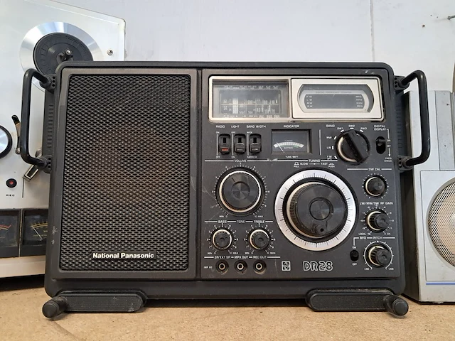 Partij retro audio, akai, sanyo, sharp, wega, panasonic , zwart - afbeelding 7 van  9