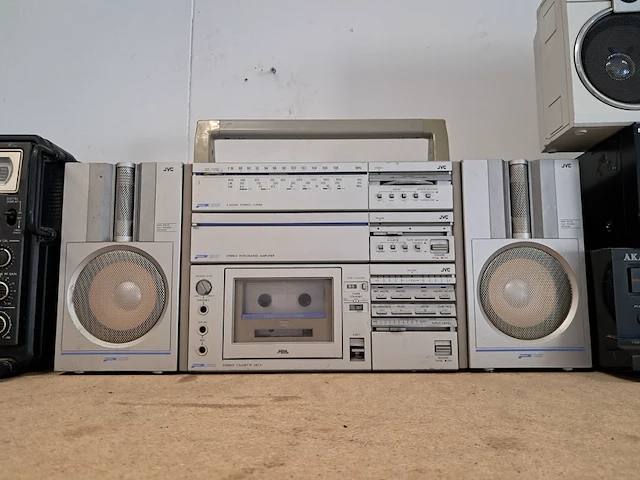 Partij retro audio, akai, sanyo, sharp, wega, panasonic , zwart - afbeelding 8 van  9