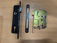 Partij rodax hang- en sluitwerk circa 5.000kg - afbeelding 5 van  6